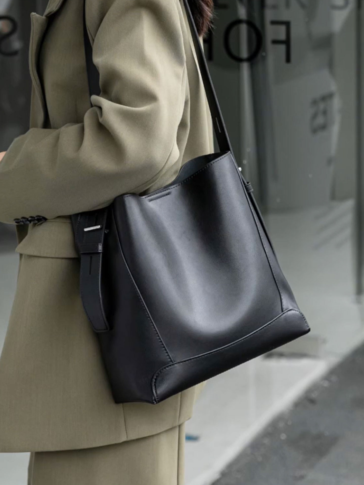 Minimalist Women Genuine Leath - đánh giá và giá Luxury Bags Classy